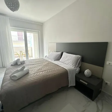 לינה וארוחת בוקר Casa Marfe גרוטליה