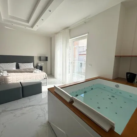 לינה וארוחת בוקר Casa Marfe 4*