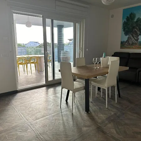 Casa Marfe לינה וארוחת בוקר גרוטליה