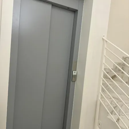 לינה וארוחת בוקר Casa Marfe גרוטליה