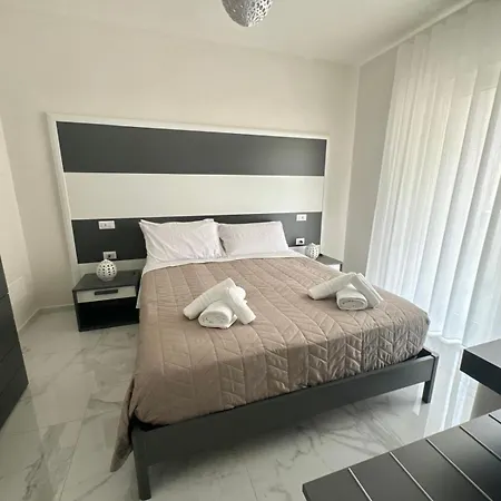 Casa Marfe לינה וארוחת בוקר גרוטליה